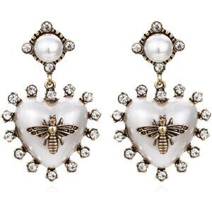 Bee Earrings for Women, Cute Honey bee Earrings, Pearl Heart Honeybee Dangle Ear